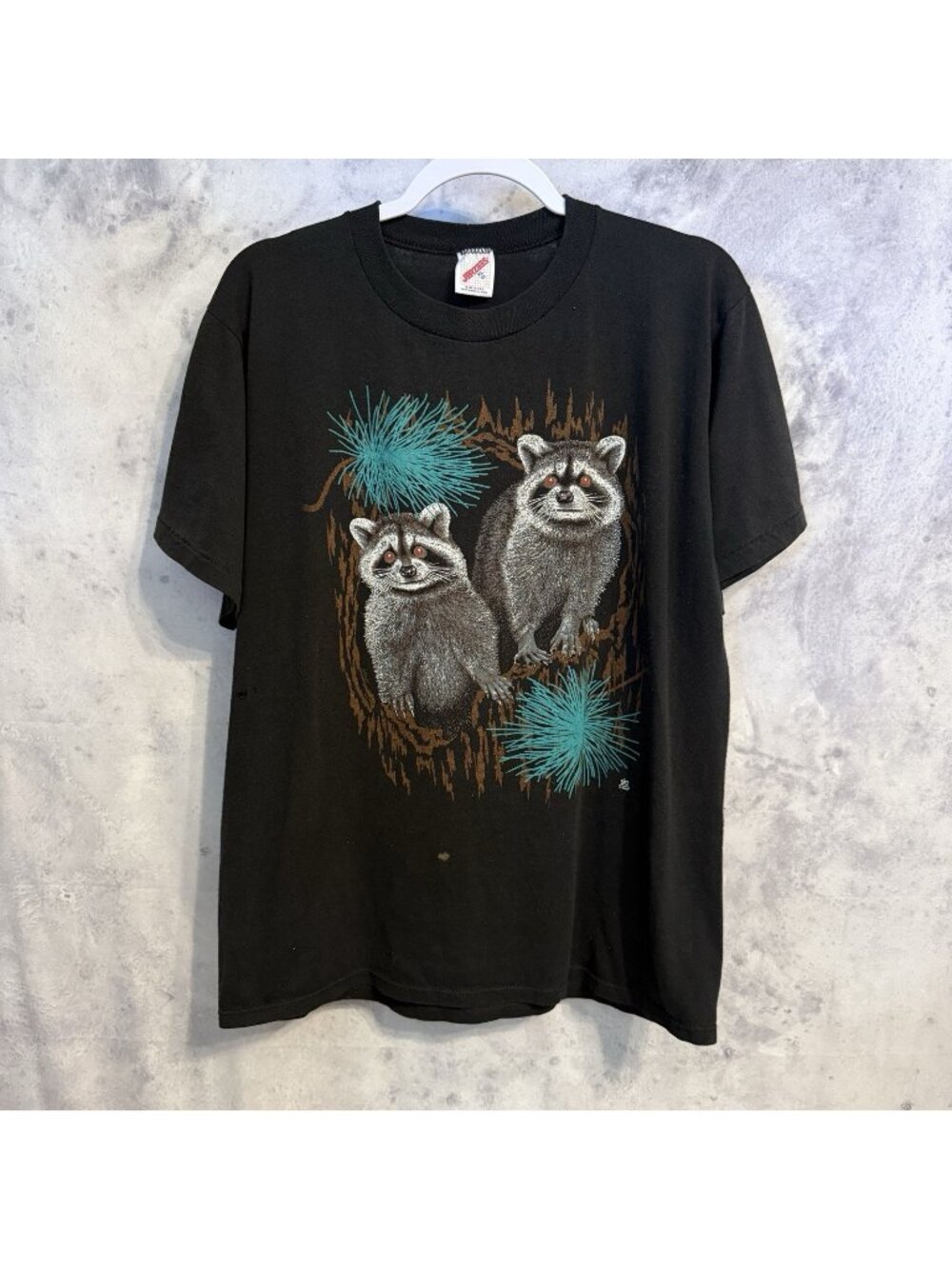 Vtg 1980s Raccoon Graphic Black T Shirt USA Jerzees Single Stitch Size XL